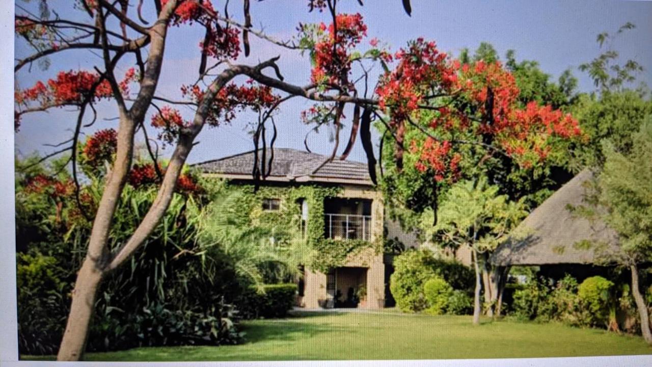 The Residence Villa Chobe Касане Экстерьер фото